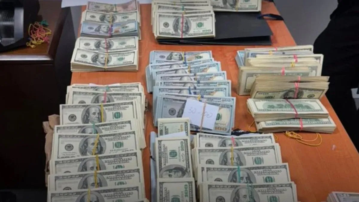 НАБУ та САП вилучили майже мільйон доларів на митному посту «Луцьк»: затриманих та підозрюваних немає