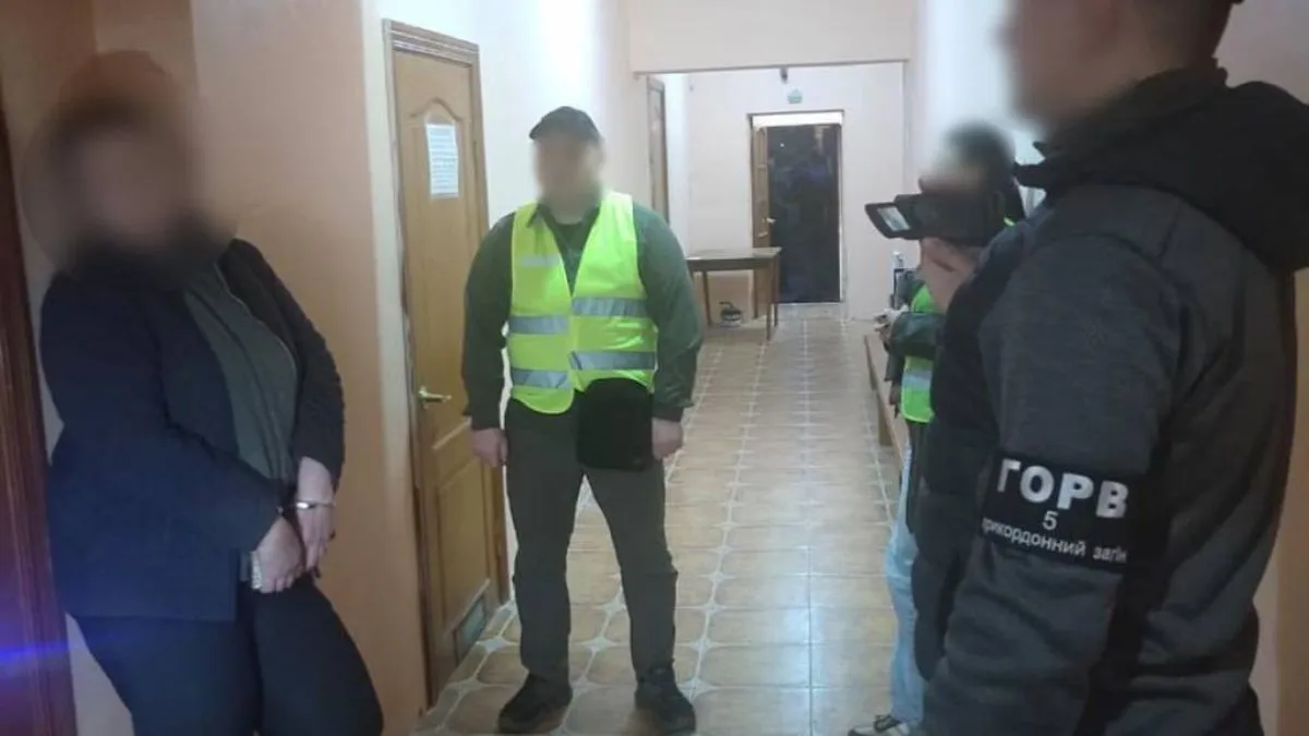 Жінка хотіла зробити повією 16-річну дівчину-сироту, залучивши до свого бізнесу: як і де функціонував бордель