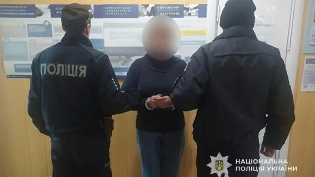 Різанина в школі: працівниця навчального закладу напала на колегу з ножем – через що стався конфлікт