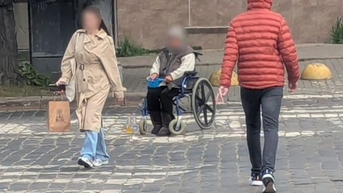 Крав пенсію та змушував жебракувати: на Буковини чоловік місяцями знущався з безпорадної пенсіонерки