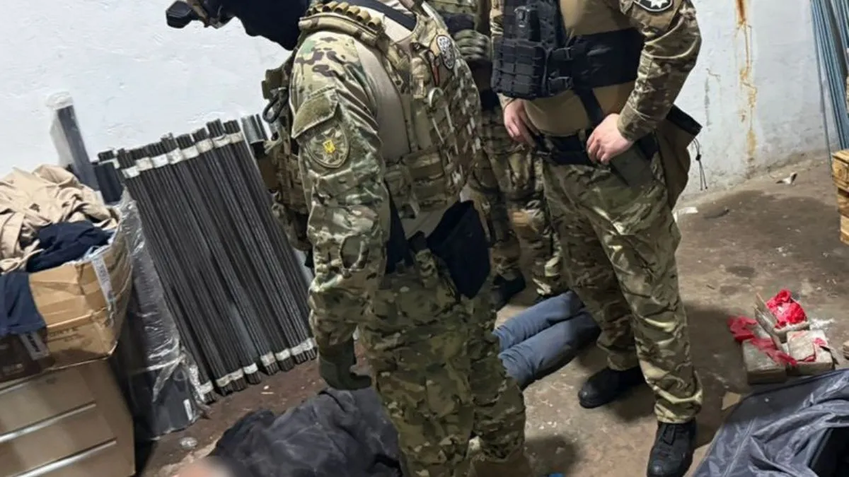 Перевозив героїн на 63 млн гривень: в Одесі затримали іноземного кур’єра – йому загрожує до 12 років в’язниці