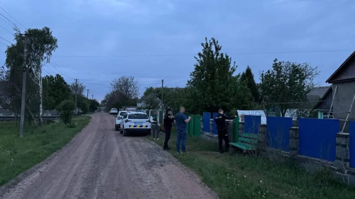 На Житомирщині чоловік вкрав за один вечір велосипед, мопед та мотоцикл: що змусило молодика піти на злочин