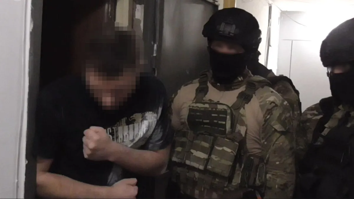 На Дніпропетровщині подружжя роками розпещували малолітню доньку, знімаючи порно: що загрожує горе-батькам