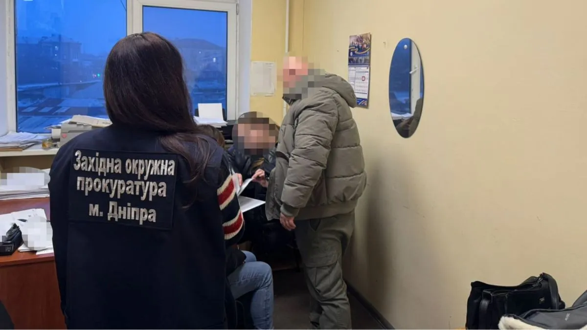 У Дніпрі медики поклали під скальпель абсолютно здорового хлопчика: що загрожує лікарям за халатність