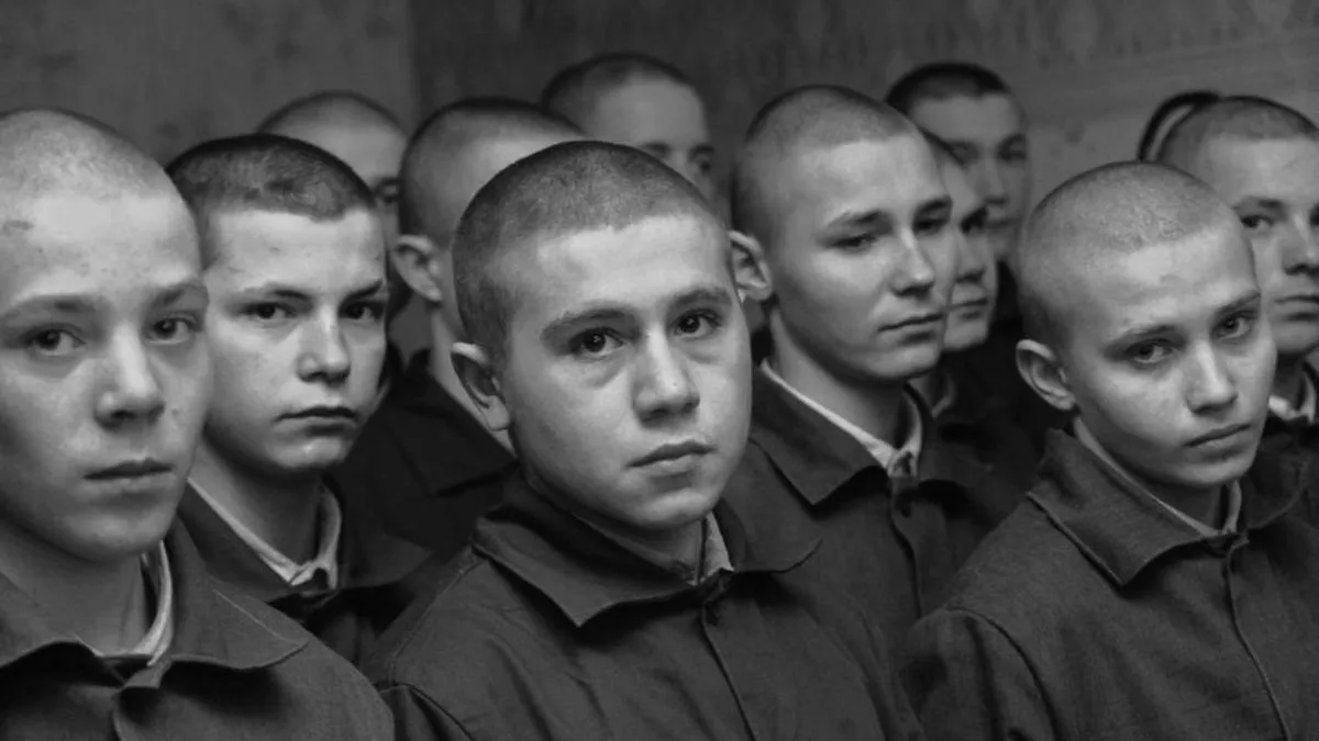 На Рівненщині підлітки вкрали у жінки 18 тисяч доларів: відомо на що витратили гроші молодики й що їм світить