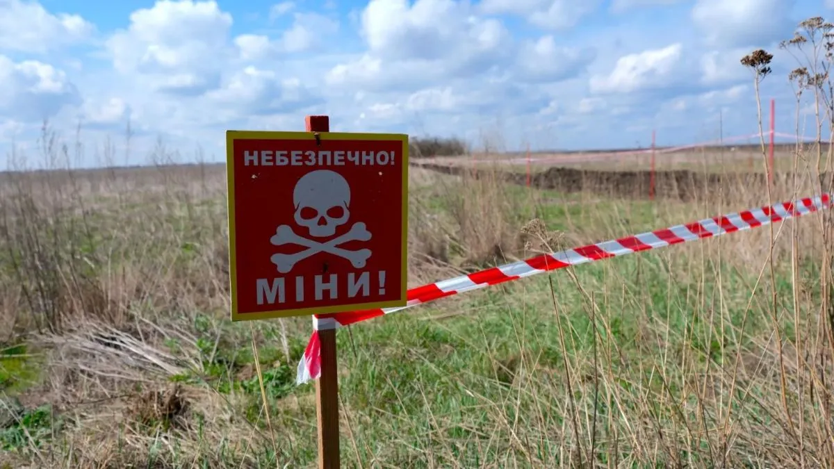 На Харківщині двоє чоловіків загинули через вибух російської міни: поради, як уникнути трагедії