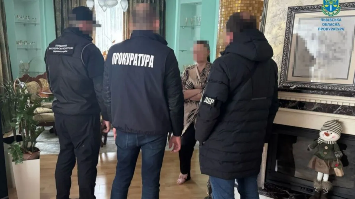 На Львівщині працівниця митниці перевозила ухилянтів за кордон: скільки коштували послуги