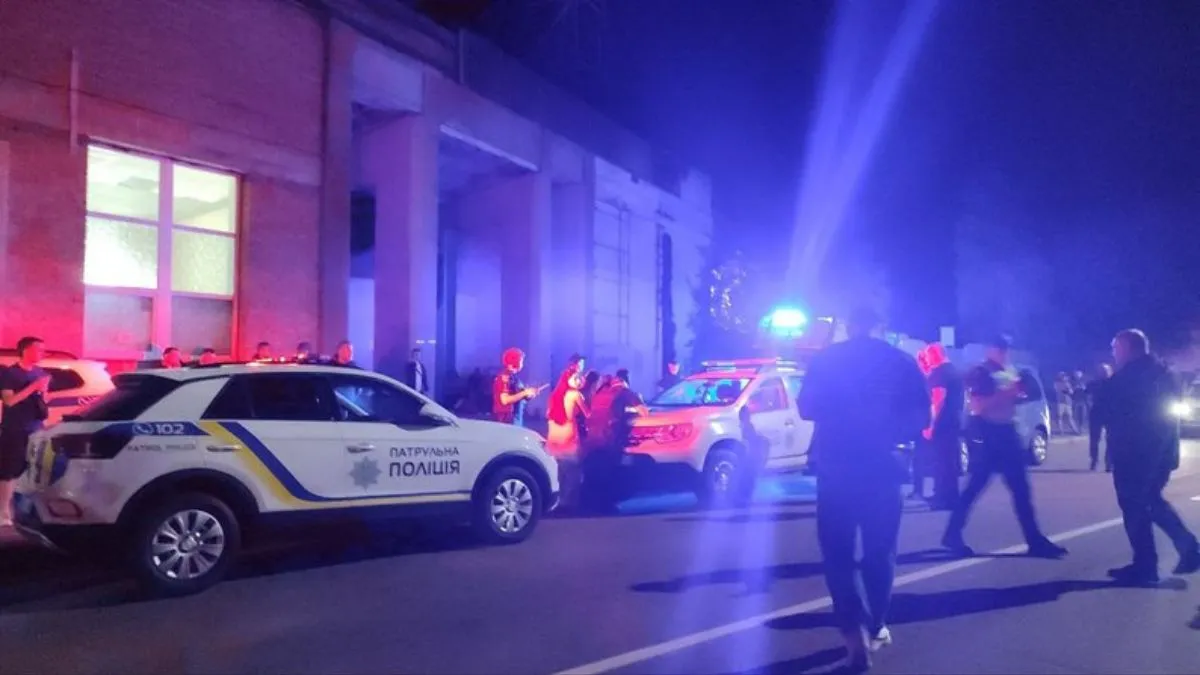 У Могилеві-Подільському в людей здали нерви через відключення світла: натовп побив місцевого енергетика