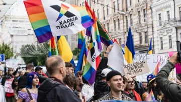У Харкові ЛГБТ-марш атакували ультраправі: у справу втрутилася поліція — відео з місця події