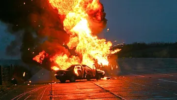 У Донецьку підірвали авто заступника начальника Оленівської колонії, який знущався з воїнів ЗСУ: чи вижив кат