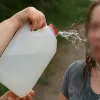 На Одещині жінка посварилась із сусідкою та ледь не спалила її живцем: як покарали хуліганку