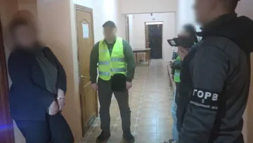 Жінка хотіла зробити повією 16-річну дівчину-сироту, залучивши до свого бізнесу: як і де функціонував бордель