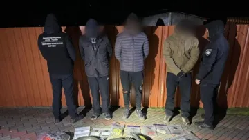 Двоє ухилянтів з інструктором хотіли форсувати Тису, щоб потрапити до Румунії: скільки коштували послуги