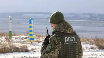 Ухилянт втік до Польщі, поки прикордонник справляв природні потреби: як і чи покарали його за халатність