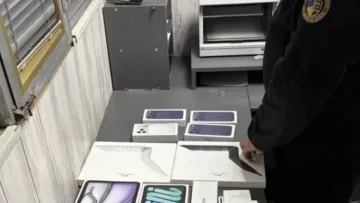 Громадянин Румунії намагався завезти до України «яблук» на півмільйона: чому технологічний товар «забракували»