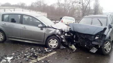 Масштабна автотроща в Івано-Франківську: ухилянт тікаючи від поліціянтів пошкодив 5 автомобілів – чи є жертви