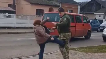 Жіночка з Полтави покалічила працівника ТЦК: що накоїла панянка та якої травми зазнав військовий