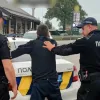 Вкрав елітне авто, документи та гроші: на Київщині чоловік епічно провалив співбесіду на роботу