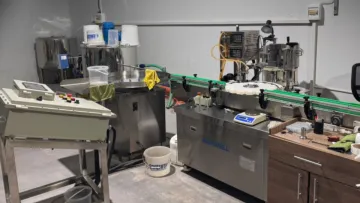 На Київщині ліквідували нелегальне виробництво електронних сигарет та рідин до них: об'єми шокують