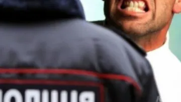 Побив та ледь не загриз: на Волині судили молодика-вовкулаку, який накинувся на поліціянтів під час концерту