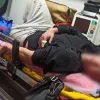 П’яний молодик ледь не зарізав чоловіка за сигарету — тікаючи, він зламав ногу: яке покарання йому загрожує