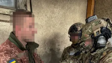 На Івано-Франківщині керівник ТЦК жорстко знущався з військовозобов’язаних: чи покарають виродка у формі