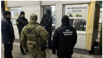 Митники з Буковини та їх посібники завдали збитків Україні на майже 300 млн: як працювала злочинна схема