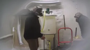 Виготовляв психотропи, а не захищав закон: на Харківщині викрили лабораторію, яку організував правоохоронець