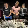 Кокаїн, мефедрон і канабіс: у Києві затримали дилерів, які ховали наркотики в колонках – який їм загрожує строк