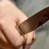 На Київщині батько накинувся з кухонним ножем на сина: що розлютило чоловіка та чи вижив молодик