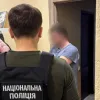 Хотів розпестити 13-річну дівчинку та ще й заробити на ній: у Сумах спіймали педофіла
