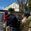 Били, вимагали гроші і погрожували передовою: СБУ повідомила подробиці затримання працівників ТЦК в Одесі