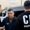Виманювали гроші у звільнених з полону військових: в Україні викрили чергову групу шахраїв 