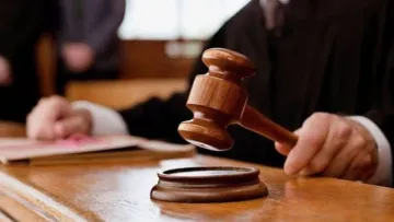 Понад 100 тисяч замість 12: у Хмельницькому суд покарав роботодавця, який вирішив «кинути» працівника на гроші