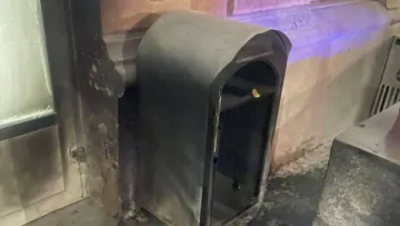 Познайомився з дівчиною та підпалив поштомат, бо «допомагав» СБУ: у Києві спіймали молодика, завербованого РФ