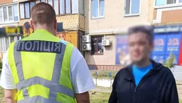 У Києві молодик пограбував 87-річного дідуся: що поцупив у пенсіонера негідник та як його мають покарати