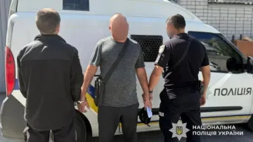 На Дніпропетровщині пенсіонерка добровільно віддала 200 тисяч злодіям: як ошукали жіночку