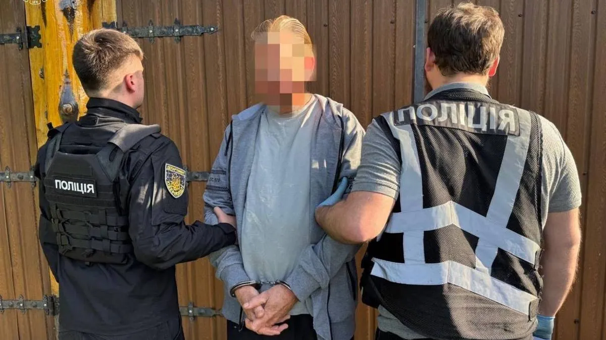 Вчиняв сексуальні злочини проти дітей: в Україні затримали громадянина США, який переховувався понад 30 років