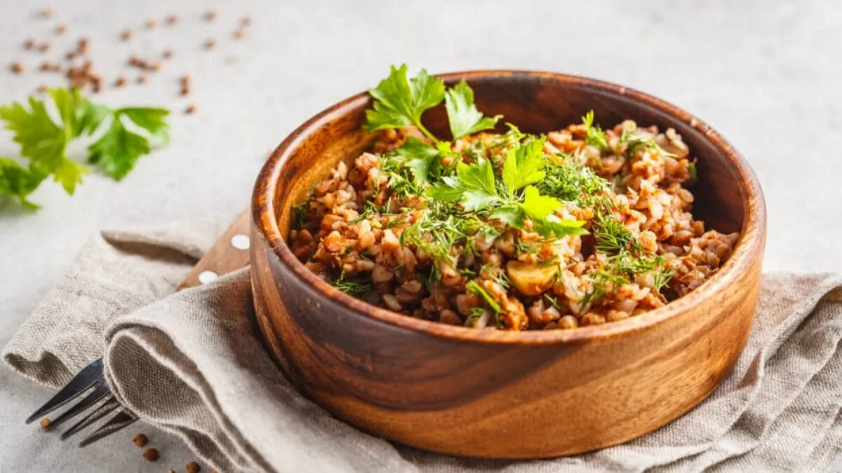 Секрет розсипчастої гречки: яку воду використовувати та яких помилок уникати