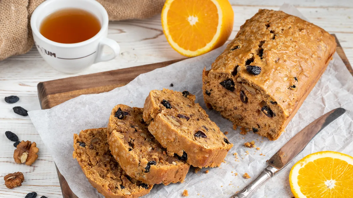 кекс, апельсин, горіхи