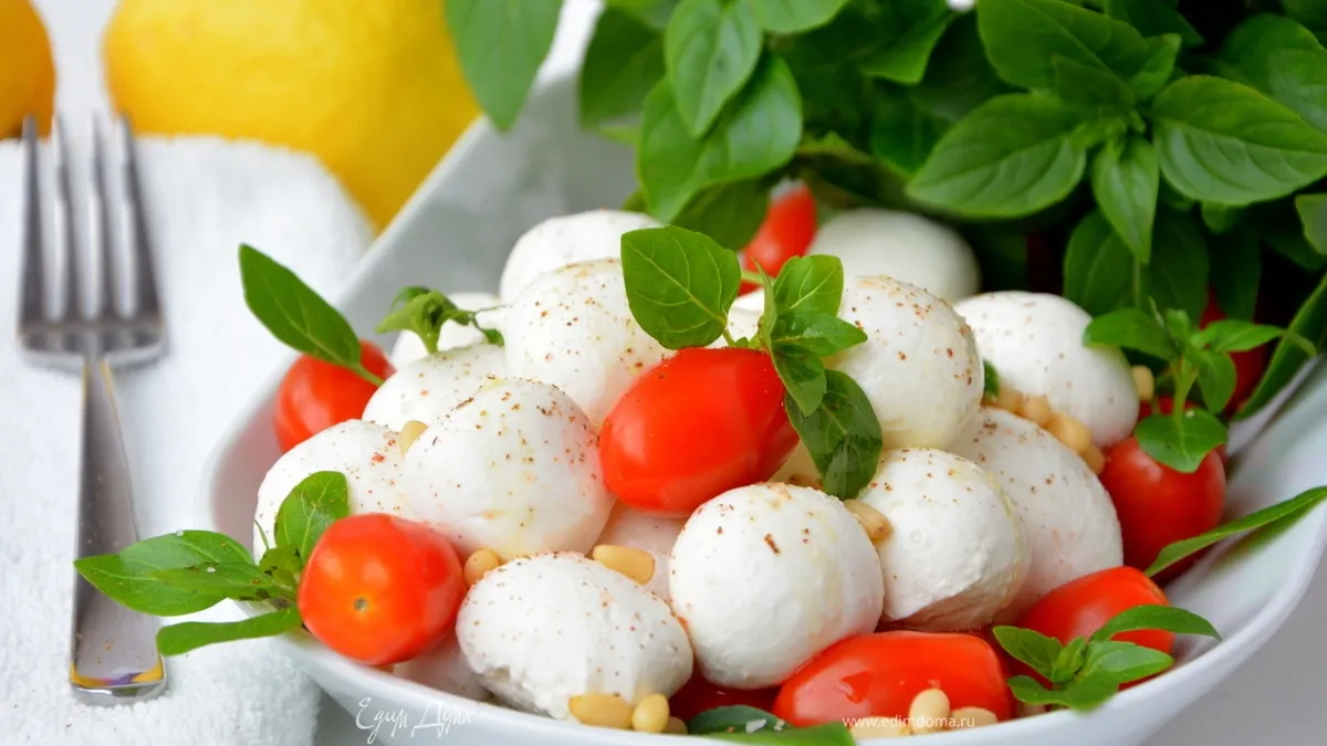 Свіжа моцарела завдяки трьом інгредієнтам: покроковий рецепт сиру вдома