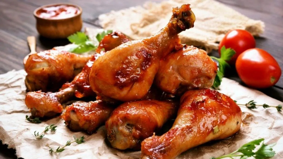 Курячі гомілки у вершково-томатному соусі: покроковий рецепт приготування на сковорідці