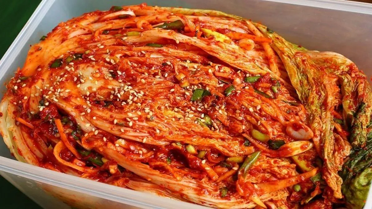 Для любителів гострого: як приготувати знамениту корейську капусту кімчі, яку вважають суперфудом