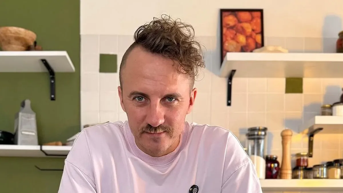 «Дуже незвична»: Клопотенко розкрив секрет квашеної капусти з медом 