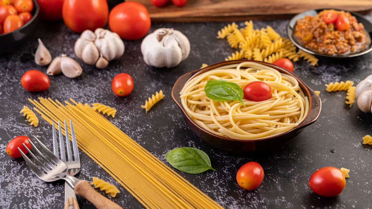 Італійський шеф назвав найчастіші помилки при приготуванні пасти: ось що ви робите не правильно