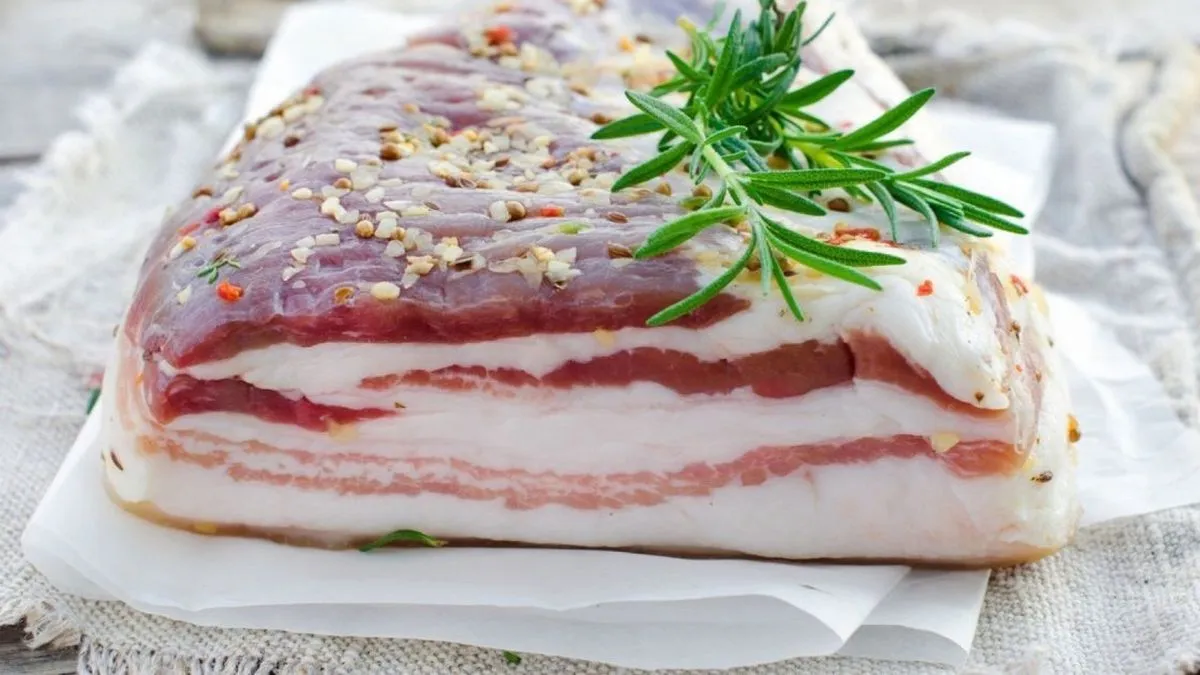 Смачне засолене сало всього за п'ять днів: відомий кулінар Клопотенко вразив простим рецептом