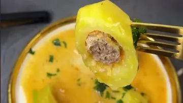 Ситна вечеря за 30 хвилин: рецепт фаршированої картоплі з м’ясом та овочами