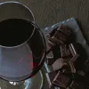 Алкоголь і їжа: які сім продуктів можуть посилити дискомфорт у шлунку та погіршити самопочуття