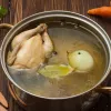 Шеф-кухарка Мартиновська розкрила правду: чому варто пити бульйон щодня