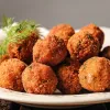 Рибні кульки з моцарелою: рецепт страви, яка підкорює з першого разу